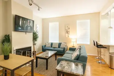 Image de Historic Soulard 2-Br Flat | Balcony, Workspace, Parking – Walk to Market