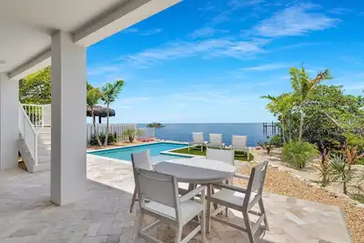 Image de Keys Launchpad: 5  Br, 4  Ba House in Marathon, Sleeps 12