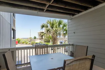 Image de Cozy 1 Bedroom Condo in Carolina Beach - C329