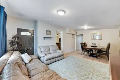 Image de Montu's Landing! Rare Find 6 Bedroom House at Busch Gardens! Sleeps 15!