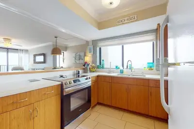 Image de Pelican Watch 1007 - Oceanfront, elevator, outdoor pool, indoor pool
