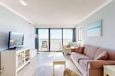 Image de Pelican Watch 907 - Oceanfront, Elevator, Indoor Pool, Outdoor Pool