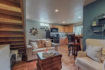 Image de This guest house is a 1 bedroom(s), 1 bathrooms, located in Albuquerque, Nm.