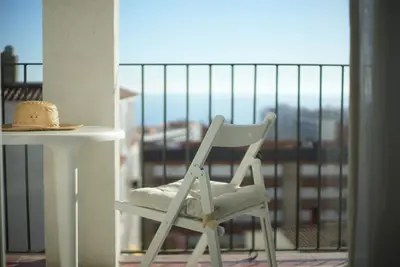 Image de Studio with Sea View, Pool & Workspace (min. stay 32 nights)