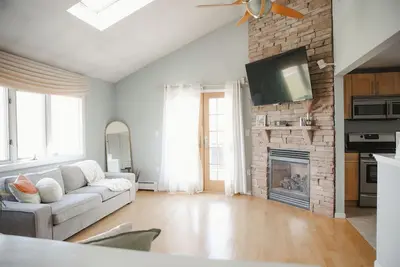 Image de The Sapphire House with Deck in Revere Beach
