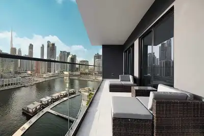Luxury 2br with Canal View Burj Khalifa view and Infinity Pool Access
