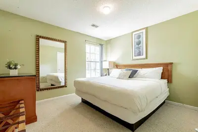 Image de 5min to lake & 20 to Columbia - Aerie Oaks Cottage