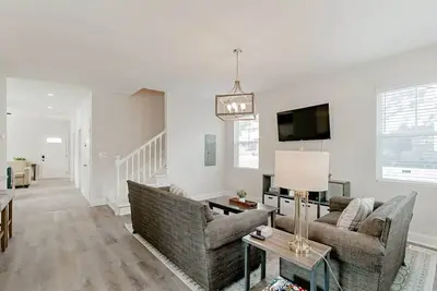 Image de Midtown, Near Usc & River - Paired On Pope 1