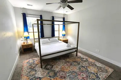 Image de New Home Near Usc & Bases - The Capital Cottage