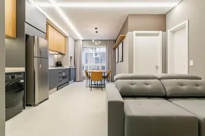 Image de 43\" Smart Tv | Ac Split | 500mb Wi-Fi #HoutBay