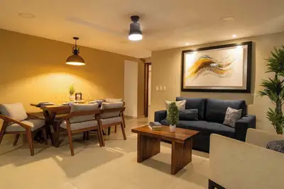 Image de Peaceful Low Level Hideaway - 15min from Beach