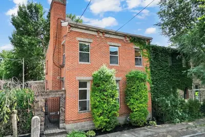 Image de Modern Townhome | Courtyard & Parking | Walkable