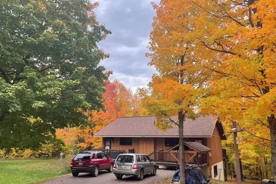 Image de Cabin Fevers 1 ~ Pet Friendly & Close to Trails!