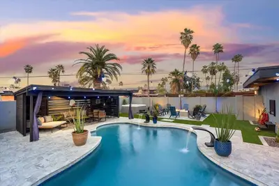 Image de Golf, Heated Pool & Arcade Games: Fun for All Ages