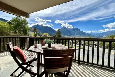 Image de 2ème étage, vue panoramique, balcon, 45m², Serre Chevalier