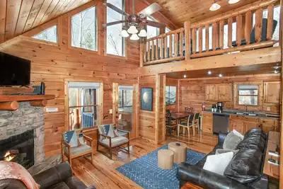Image de Blue Mist Lodge: Hot Tub, Outdoor Lounge, More