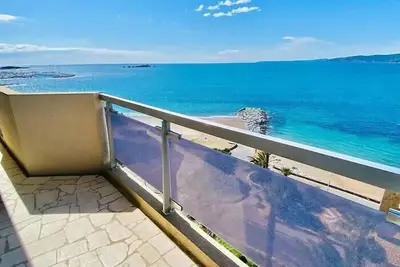 Image de Appartement 2p avec balcon face Ă la mer