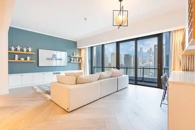 Image de Gorgeous Home with Full Marina & Skyline View