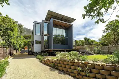 Image de Luxury Eco Haven with Garden Cottage - Hout Bay