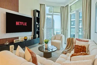 Image de 2br Missoni Luxury with Stunning Lake View