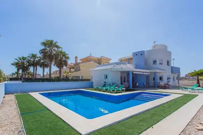 Image de Villa with private pool by the Mediterranean