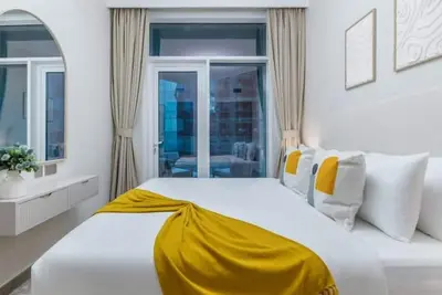 Image de 1br in Missoni Tower 5 mins to Burj and Dubai Mall