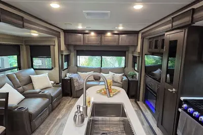 Image de Home Sweet Home onsite Rv Rental at River Ranch! 146