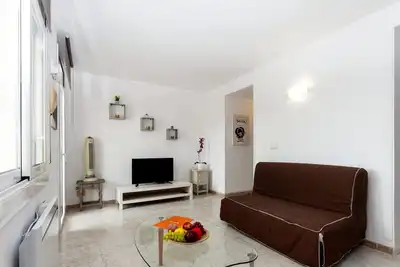 Image de Studio à Roses près de la plage