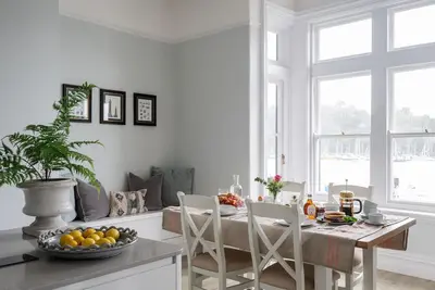 Image de Sailors Rest -  an apartment that sleeps 4 guests  in 2 bedrooms