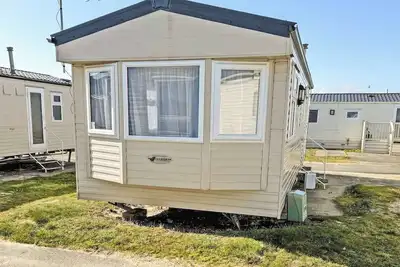 Image de Introducing the Willerby Herald, a 2-bedroom caravan designed with your comfort.