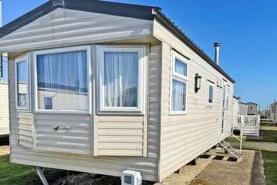 Image de Introducing the Willerby Herald, a 2-bedroom caravan designed with your comfort.