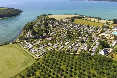 Image de Camping 4 étoiles - Piscine - ccbbbga