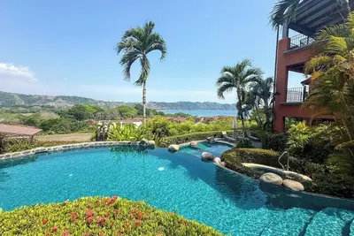 Image de Luxury 3br Condo at Los Sueños Montebello