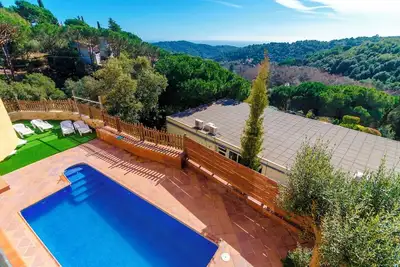 Image de Club Villamar - Jolie villa avec piscine privée, terrasses avec vues sur la région, barbecue et s. . .