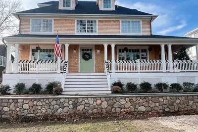 Image de Charming Old Greenwich Beach House