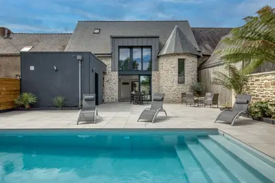 Image de Le Logis de la Pierre Bleue - Maison climatisée avec piscine