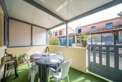 Image de Notre Patio - Maisonette climatisée proche plage