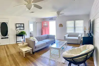 Image de Original island cottage 3 bedroom well maintained