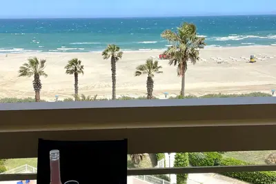 Image de Superbe appartement avec piscine et parking sécurisé