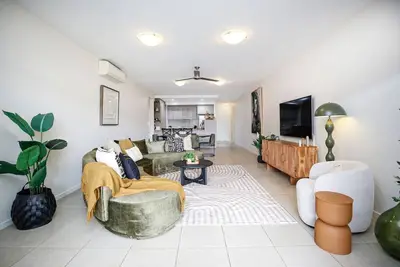 Image de Luxury Cairns Stay with Pool and Bbq