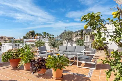 Image de Big Terrace Retreat – Steps from Beach & Town