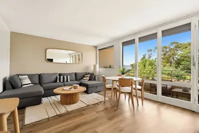 Image de Appartement moderne vue mer -2br-4p- Saint-Tropez