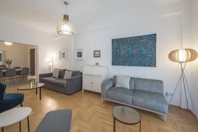 Image de Exceptional central Athens 3 bedroom 2 bathroom apartment that sleeps up to nine