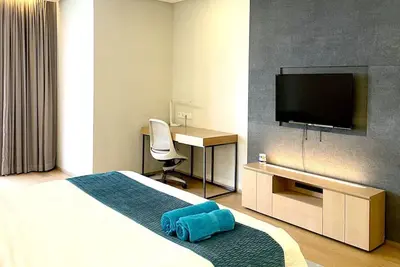 Image de 1br Suite Klcc View w/ Btub, Nflx & Wtr Dispenser