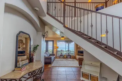 Image de Luxury Hilltop Retreat - 20 acres - Canyon Lake Views - Wedding & Reunion Ready