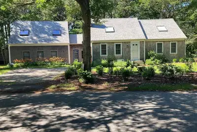 Image de Sunny, Serene, Custom Home on Ocean Side of Rt. 6