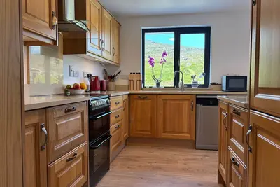 Image de Cottage 486 - Roundstone - sleeps 6 guests in 3 bedrooms