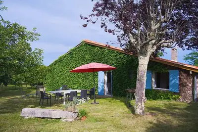 Image de Maison de vacances 'Le Gite Du Vigneron' avec terrasse privée, jardin privé et Wi-Fi