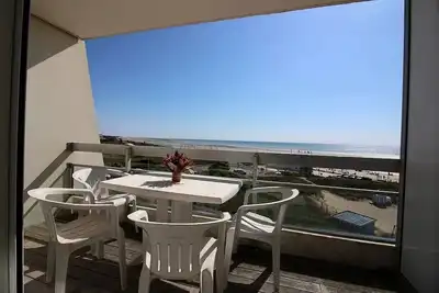 Image de Dauphins E2 : Appartement avec très belle vue mer, 2ème étage, pour 4 personnes.