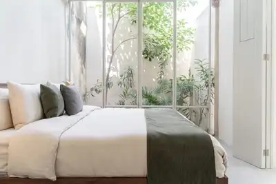 Image de Premium loft with private garden in the heart of the Historic Center